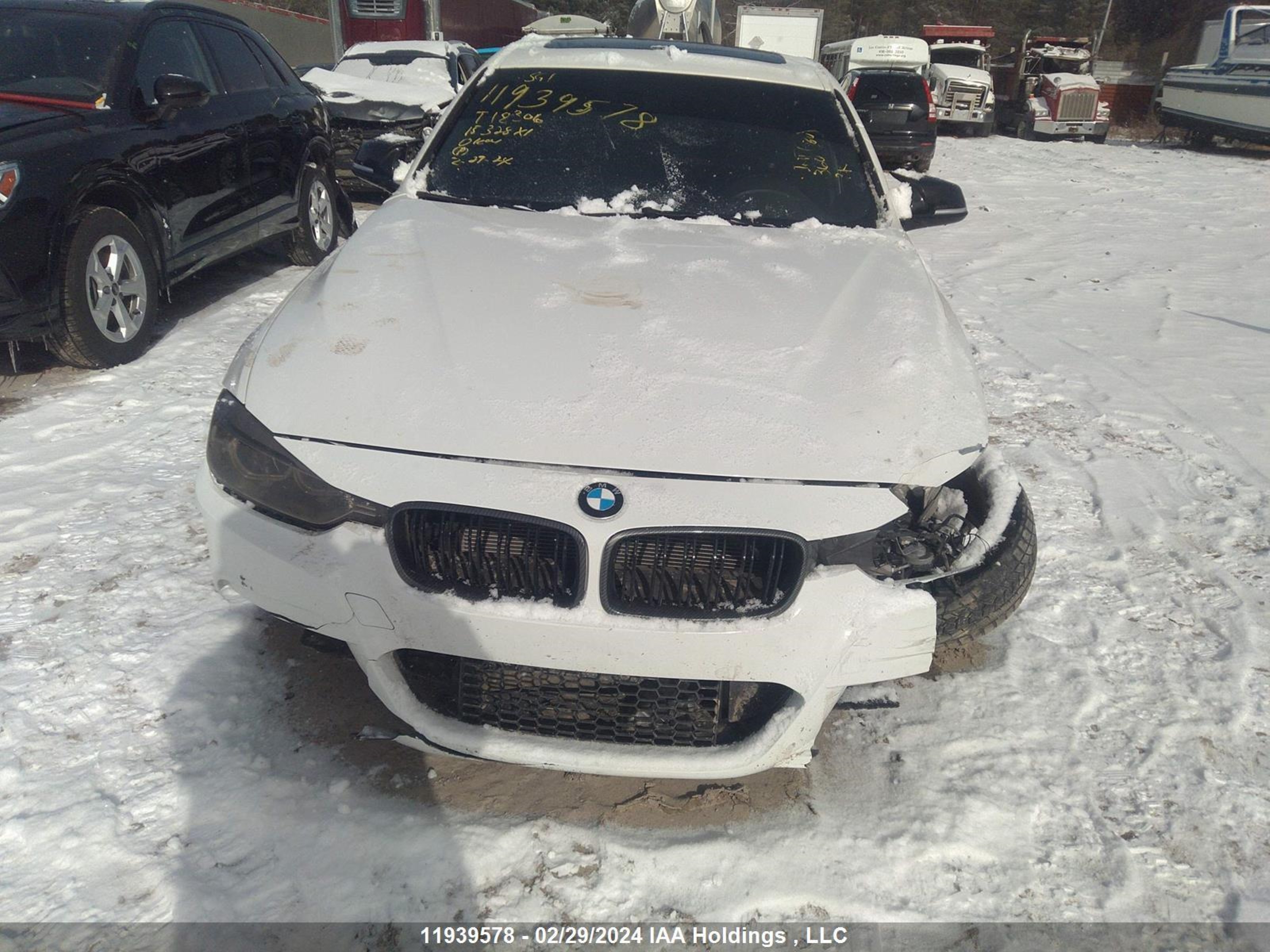 Photo 10 VIN: WBA3B3G58FNT18306 - BMW 3ER 