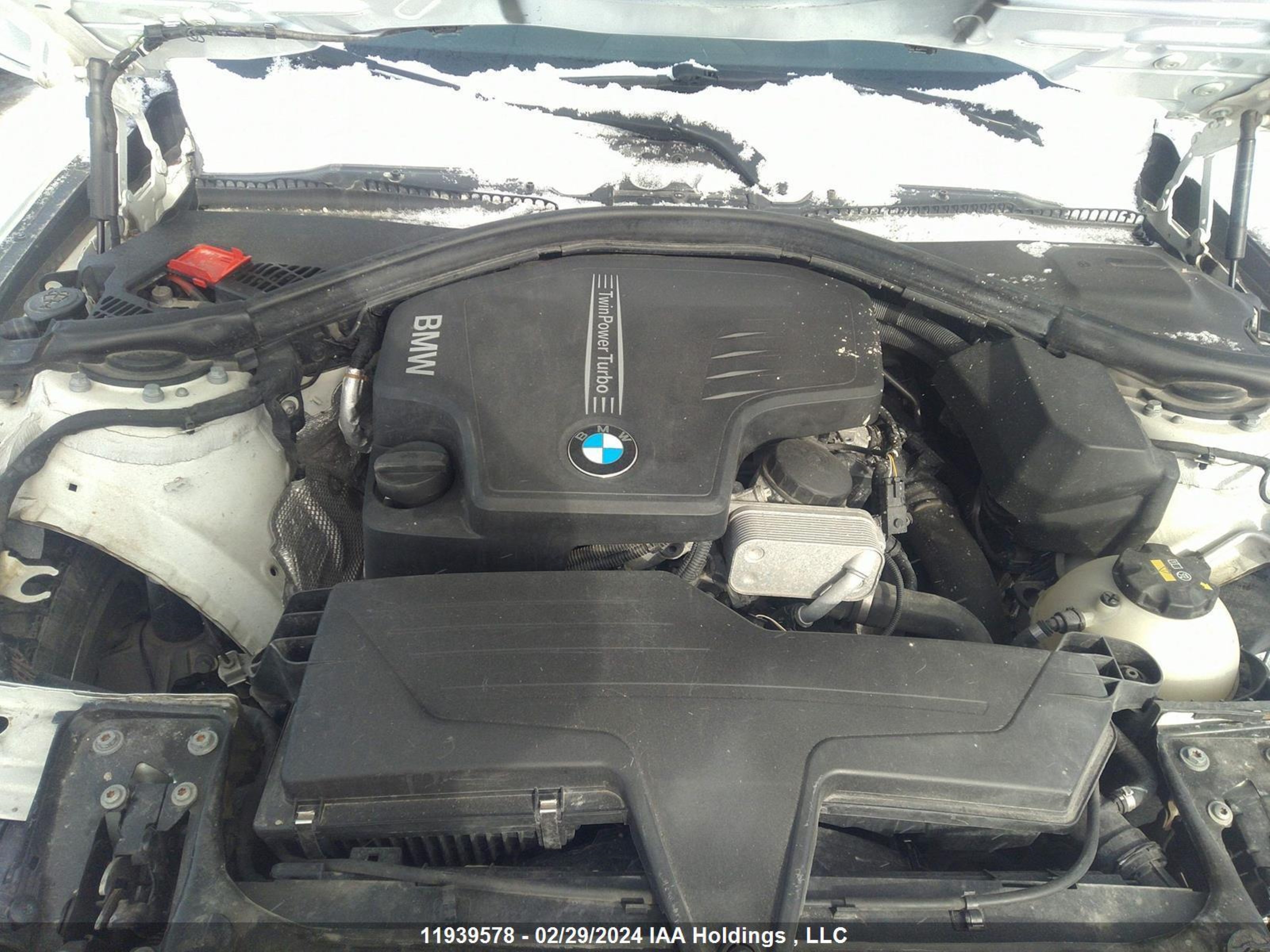 Photo 9 VIN: WBA3B3G58FNT18306 - BMW 3ER 