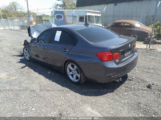 Photo 2 VIN: WBA3B3G59DNR80182 - BMW 3 