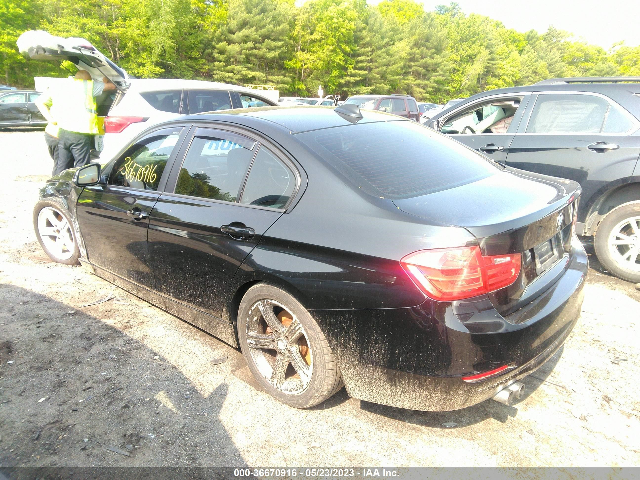 Photo 2 VIN: WBA3B5C50DF592897 - BMW 3ER 