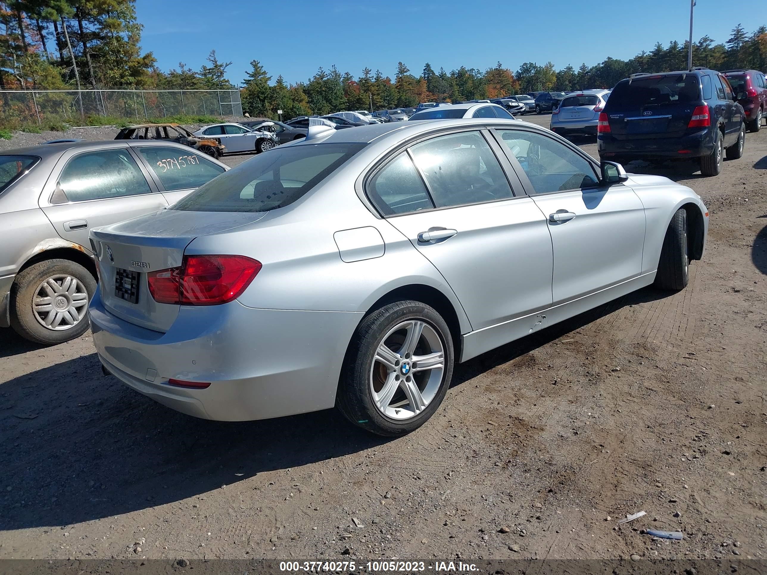 Photo 3 VIN: WBA3B5C50FF959834 - BMW 3ER 