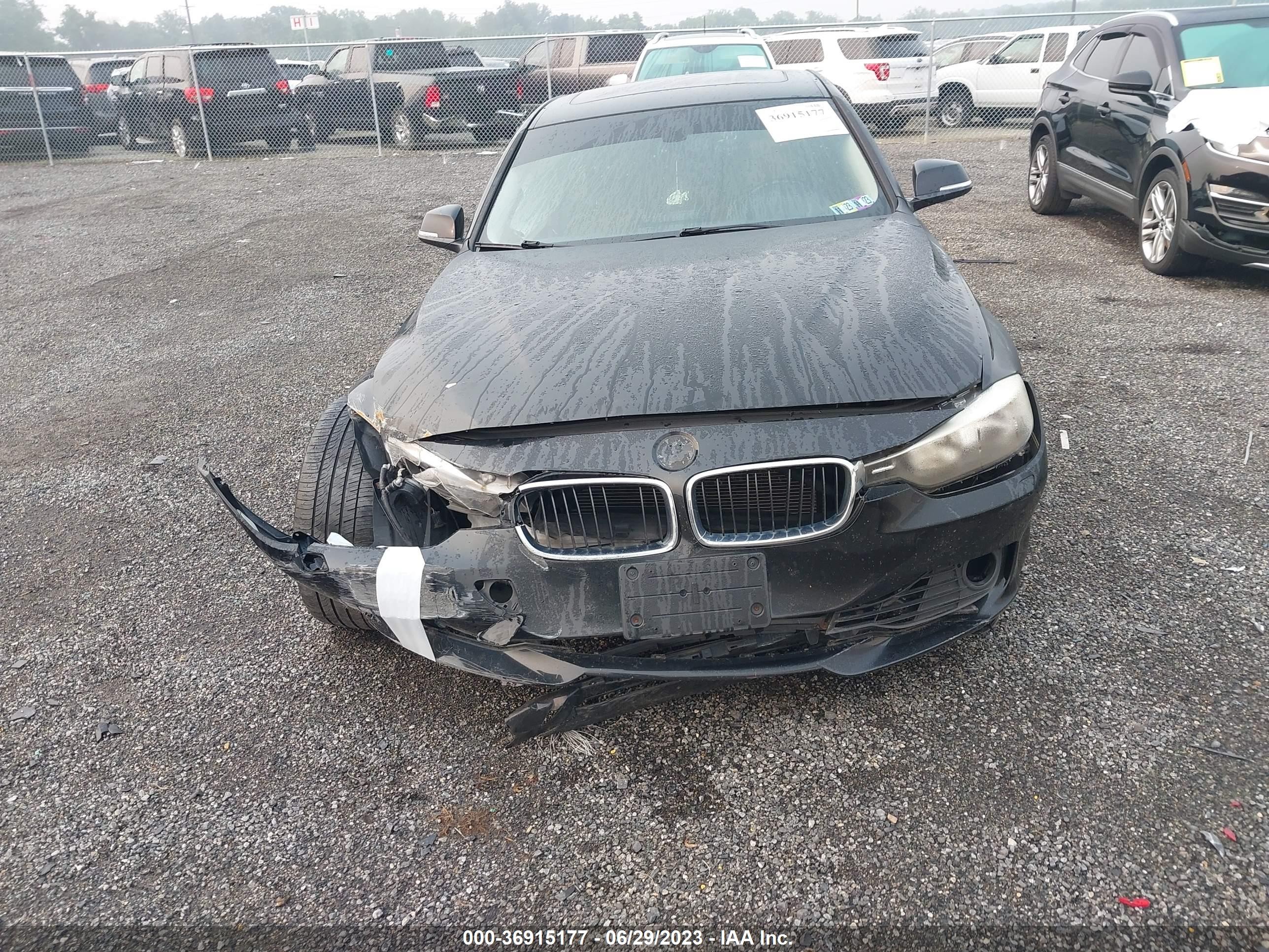 Photo 11 VIN: WBA3B5C51DF595288 - BMW 3ER 