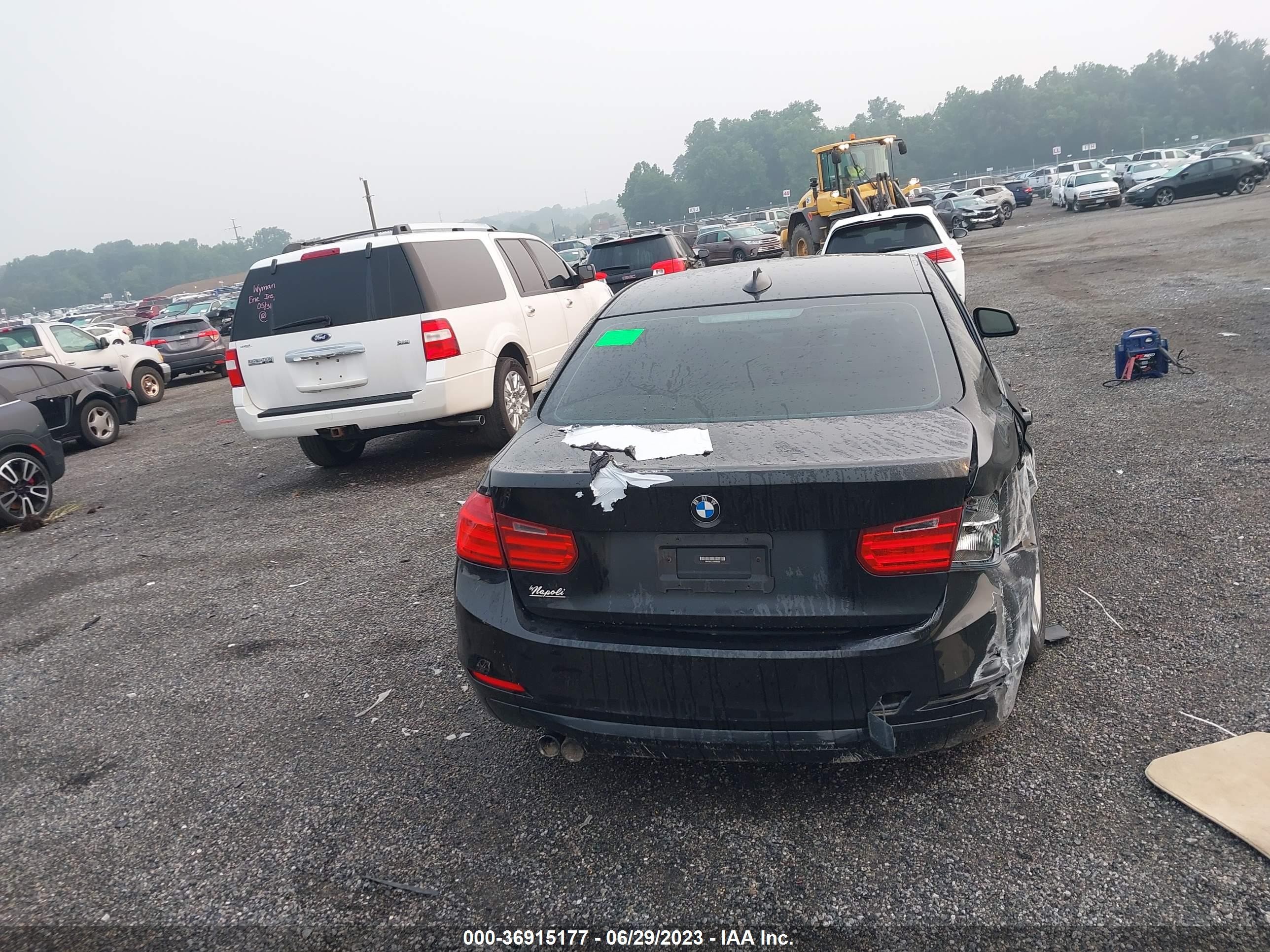 Photo 15 VIN: WBA3B5C51DF595288 - BMW 3ER 