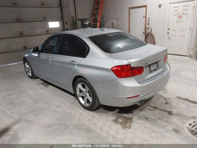 Photo 2 VIN: WBA3B5C51DP539040 - BMW 328I 