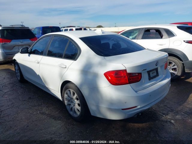 Photo 2 VIN: WBA3B5C51EP539315 - BMW 328I 