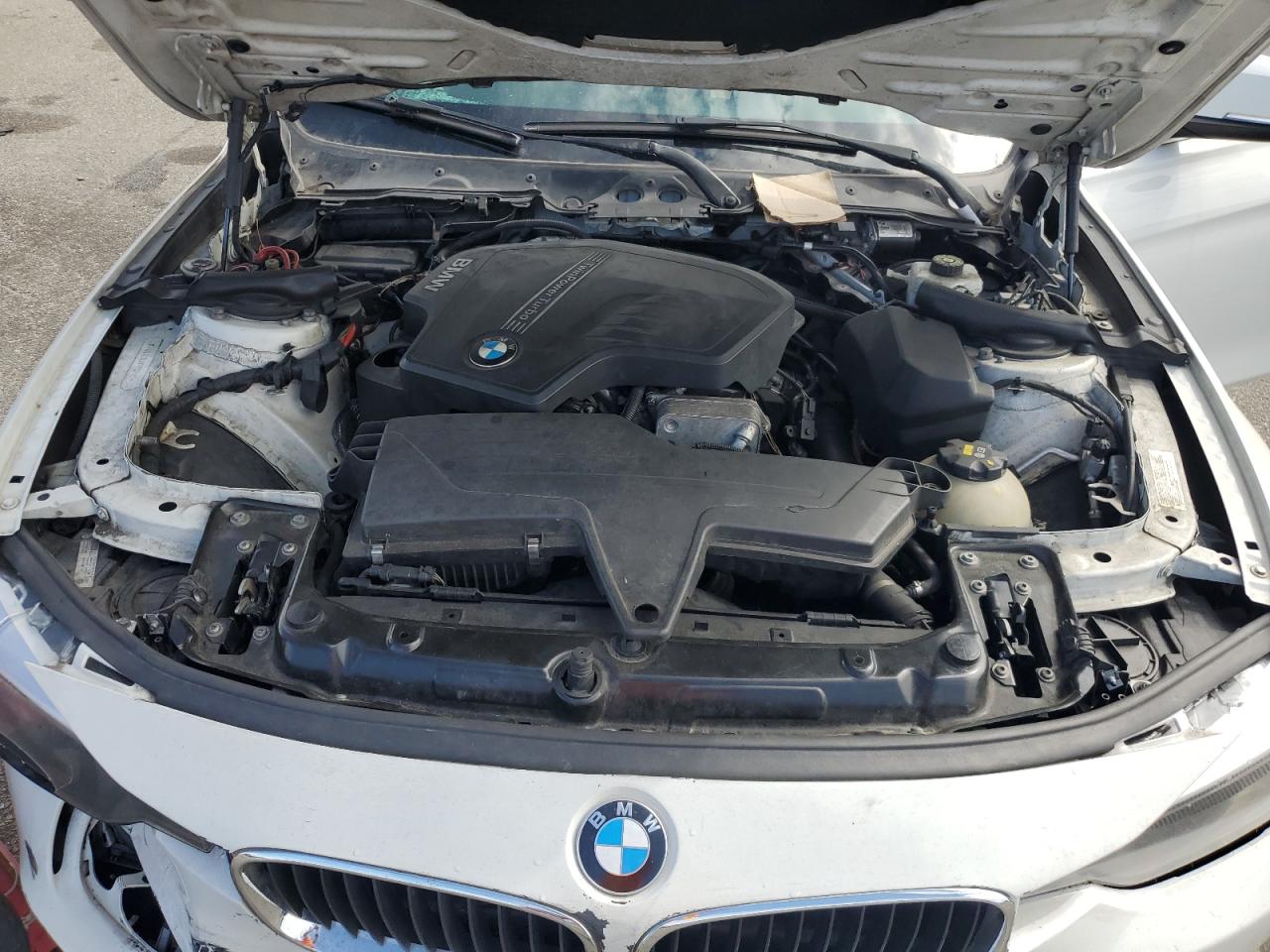 Photo 10 VIN: WBA3B5C51FP652845 - BMW 3ER 