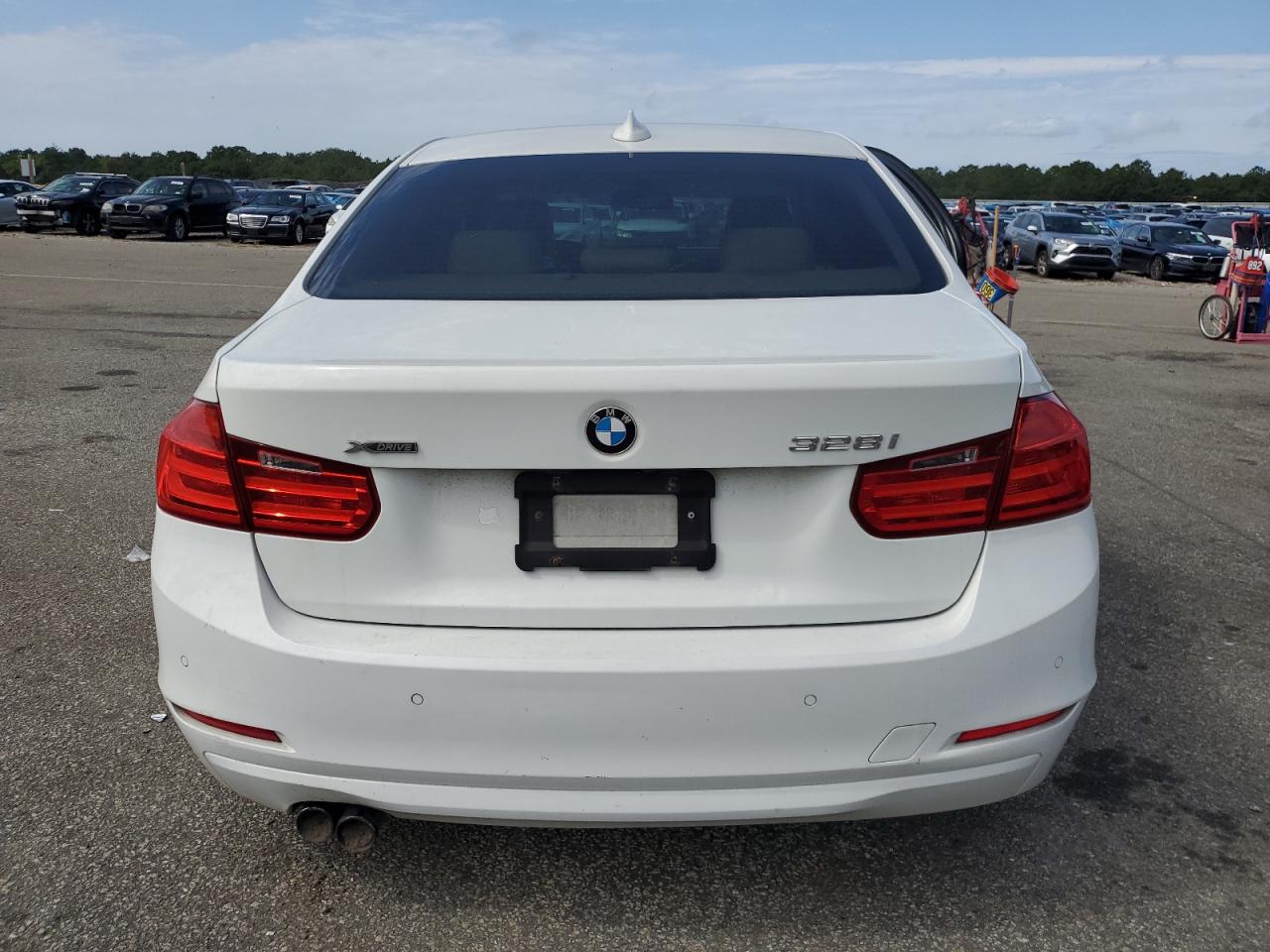 Photo 5 VIN: WBA3B5C51FP652845 - BMW 3ER 