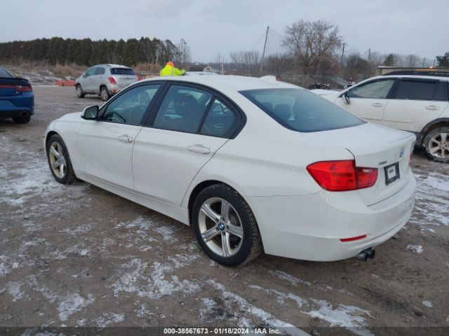 Photo 2 VIN: WBA3B5C52DF596255 - BMW 328I 