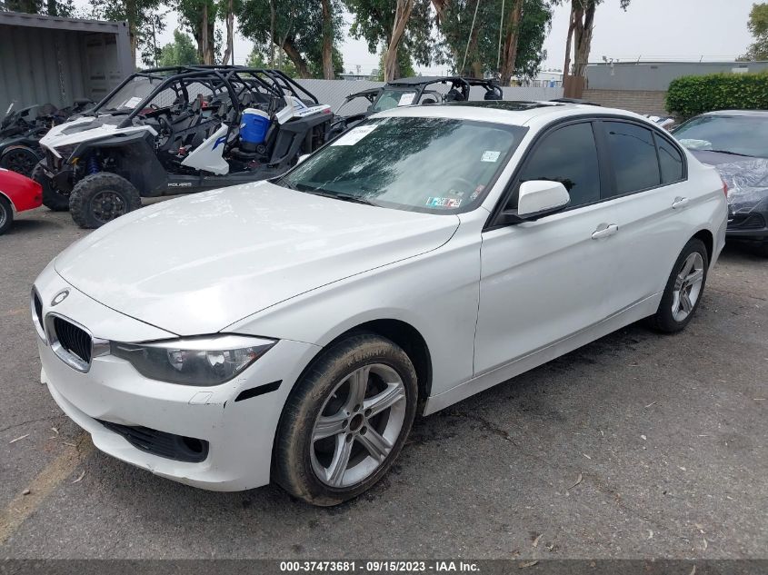 Photo 1 VIN: WBA3B5C52FP654359 - BMW 328I 