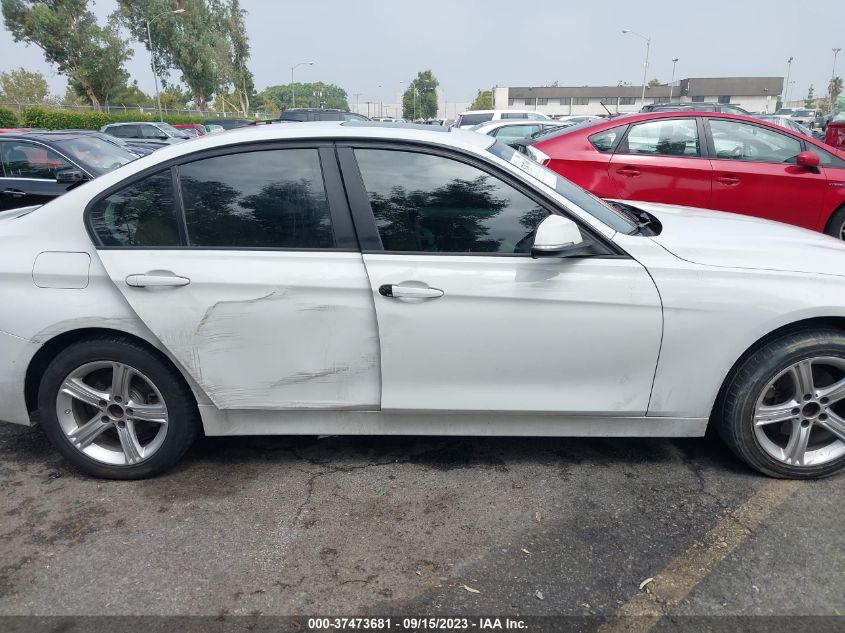 Photo 11 VIN: WBA3B5C52FP654359 - BMW 328I 