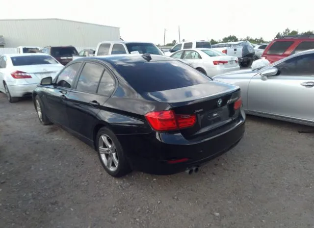 Photo 2 VIN: WBA3B5C53DF595616 - BMW 3 SERIES 