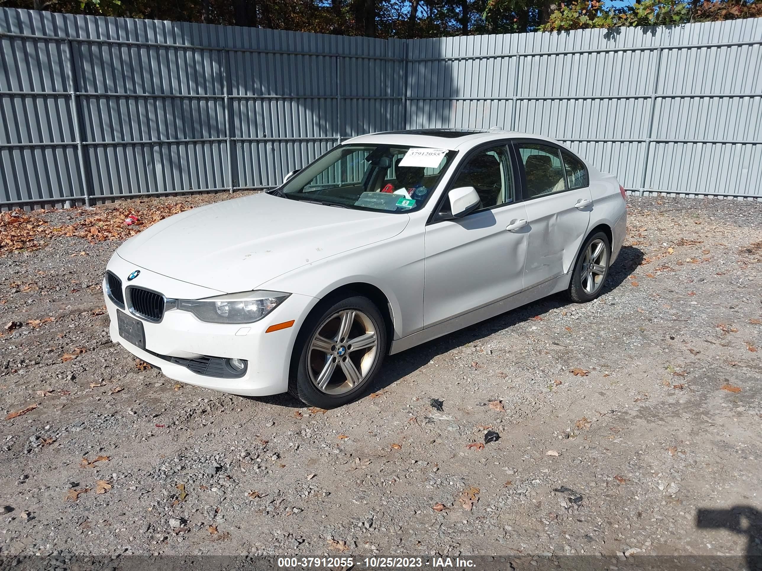 Photo 1 VIN: WBA3B5C53EP544418 - BMW 3ER 