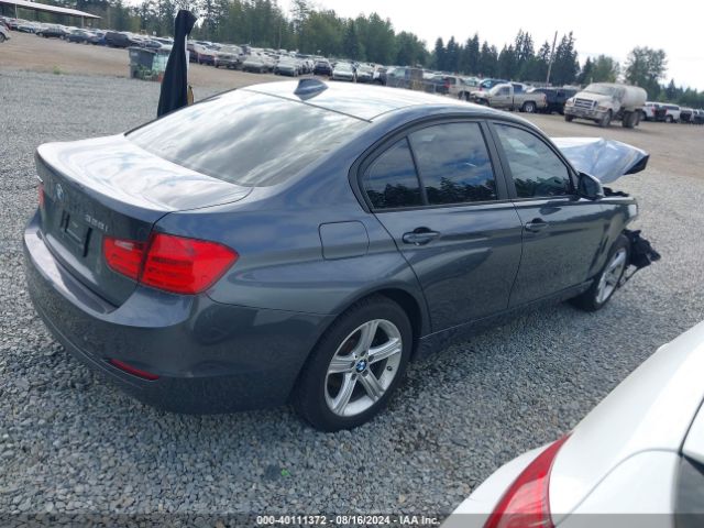 Photo 3 VIN: WBA3B5C53FF962131 - BMW 328I 