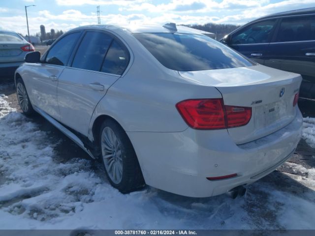 Photo 2 VIN: WBA3B5C54DF592465 - BMW 328I 