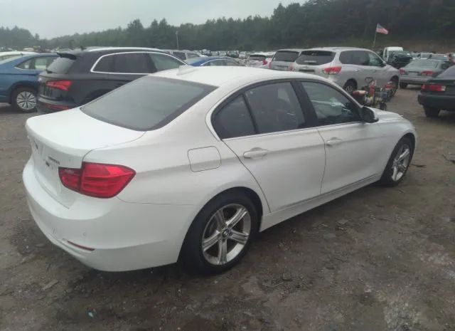 Photo 3 VIN: WBA3B5C54FF959710 - BMW 3 SERIES 