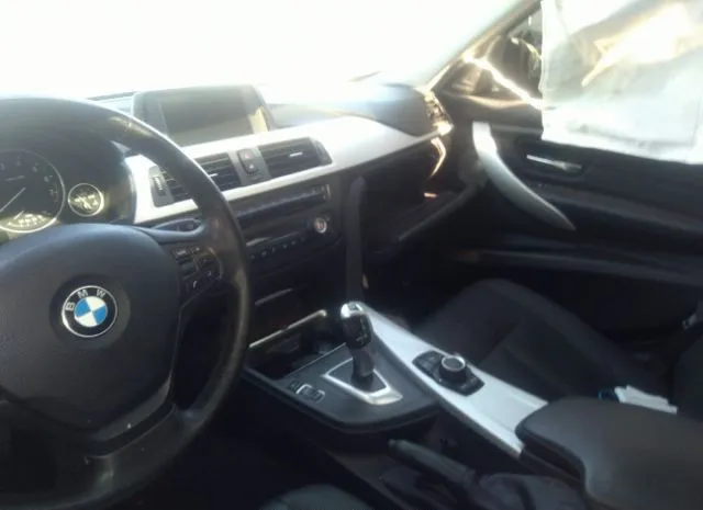 Photo 4 VIN: WBA3B5C55DF590112 - BMW 3 SERIES 