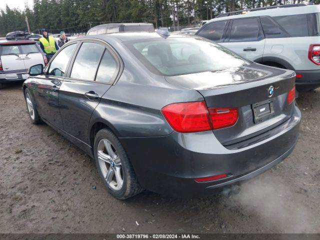 Photo 2 VIN: WBA3B5C55DF592541 - BMW 328I 