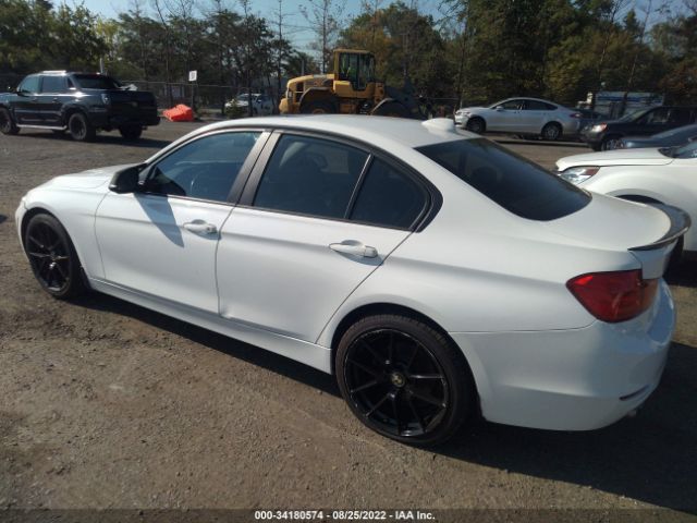 Photo 2 VIN: WBA3B5C55EP544257 - BMW 3 SERIES 