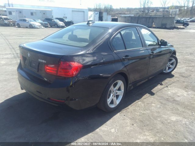 Photo 3 VIN: WBA3B5C55FF962471 - BMW 328I 