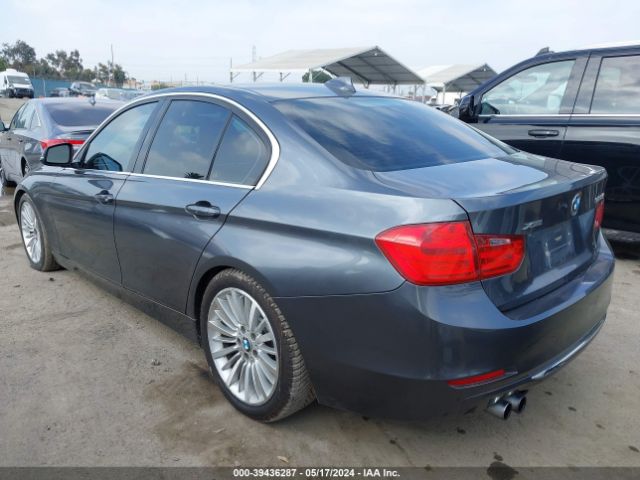 Photo 2 VIN: WBA3B5C56DF594475 - BMW 328I 