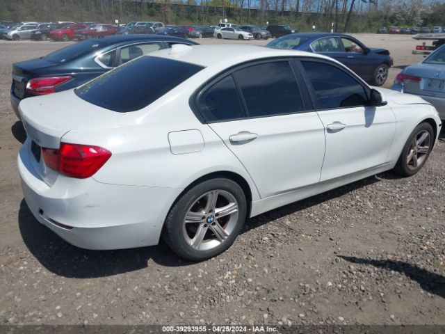 Photo 3 VIN: WBA3B5C56DF594931 - BMW 328I 