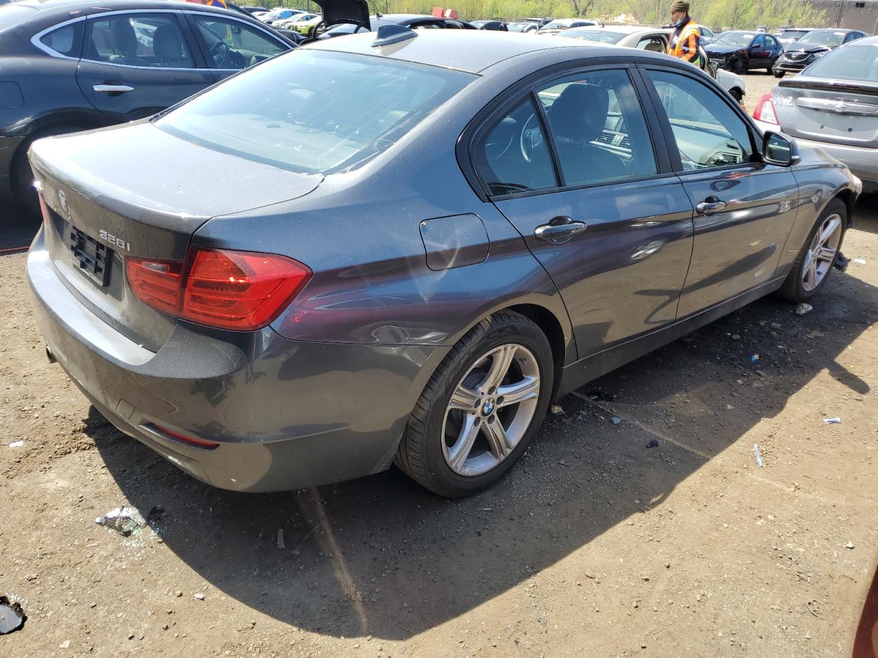 Photo 2 VIN: WBA3B5C56EF599760 - BMW 3ER 