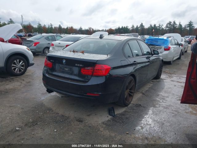 Photo 3 VIN: WBA3B5C56EP542517 - BMW 3 SERIES 