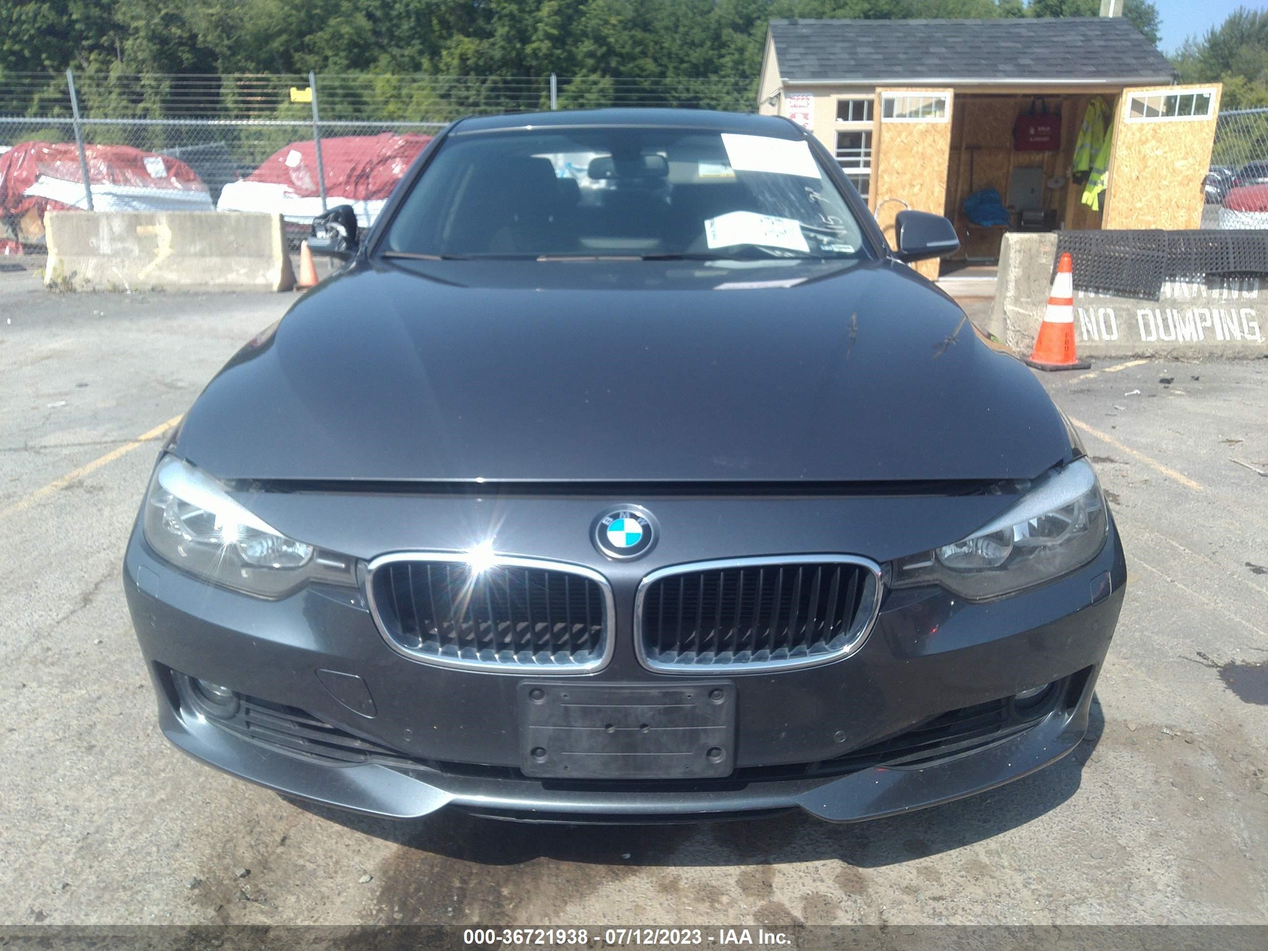 Photo 10 VIN: WBA3B5C56FF960938 - BMW 3ER 