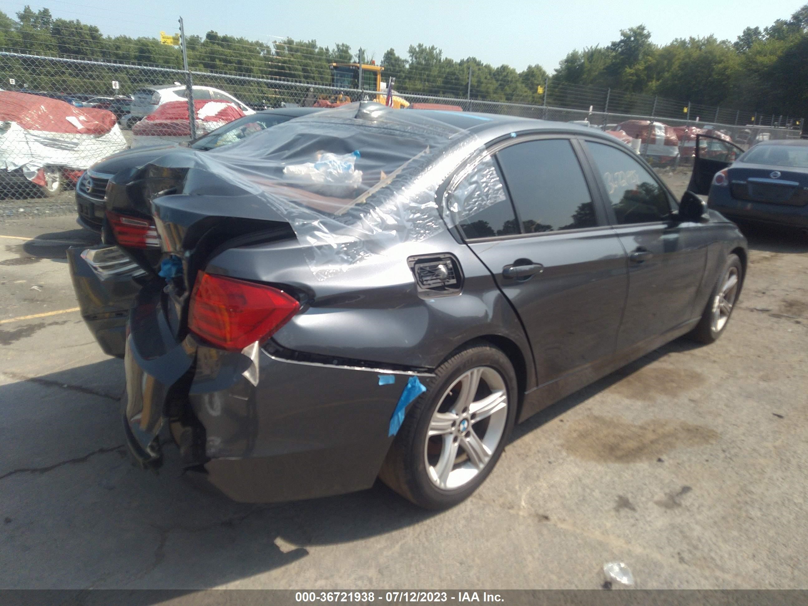 Photo 3 VIN: WBA3B5C56FF960938 - BMW 3ER 