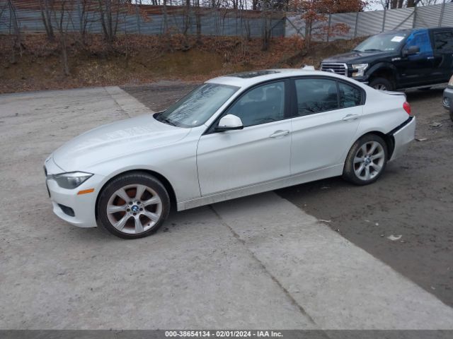 Photo 1 VIN: WBA3B5C56FF963032 - BMW 328I 