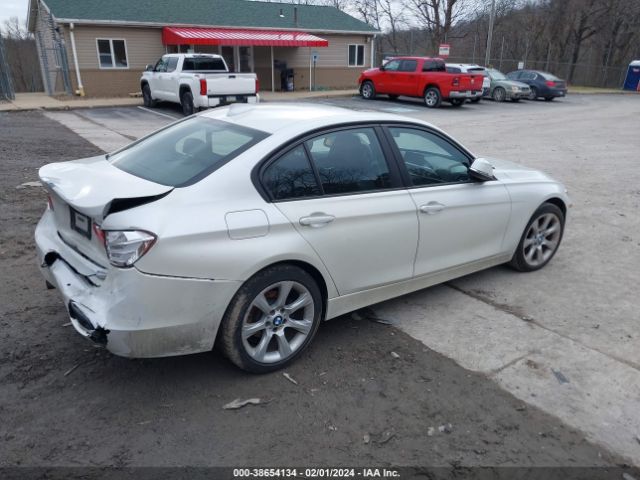 Photo 3 VIN: WBA3B5C56FF963032 - BMW 328I 