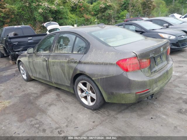 Photo 2 VIN: WBA3B5C57DF592654 - BMW 328I 