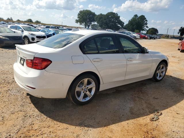 Photo 2 VIN: WBA3B5C57EF958596 - BMW 3 SERIES 