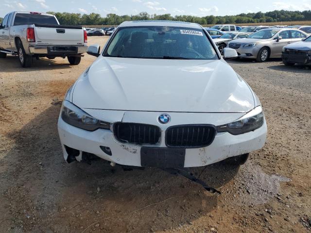 Photo 4 VIN: WBA3B5C57EF958596 - BMW 3 SERIES 