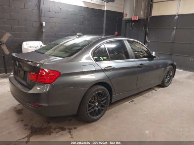 Photo 3 VIN: WBA3B5C57FP652784 - BMW 328I 