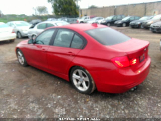 Photo 2 VIN: WBA3B5C58DF590718 - BMW 3 