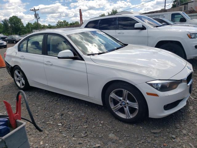 Photo 3 VIN: WBA3B5C58DF593666 - BMW 3 SERIES 