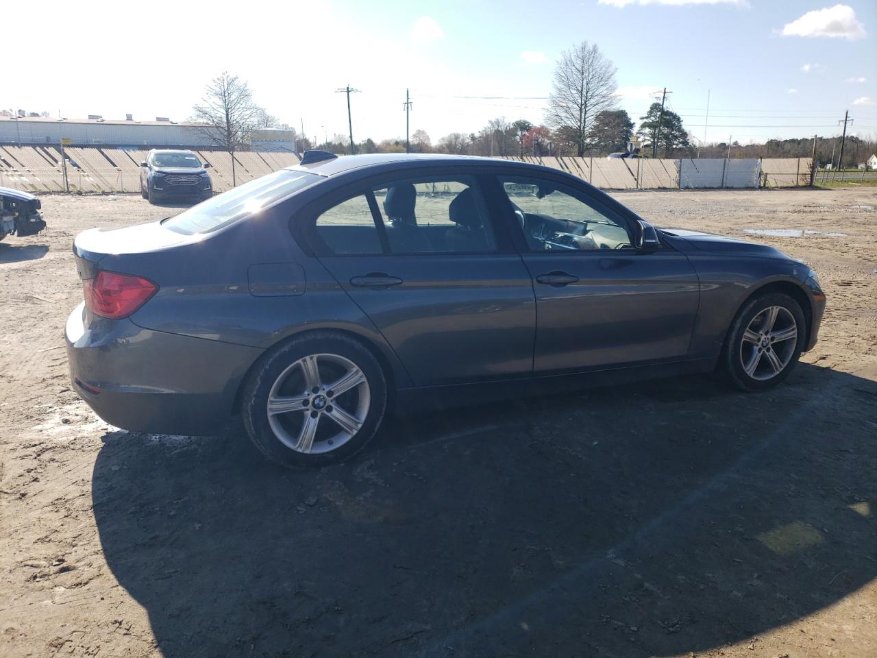 Photo 2 VIN: WBA3B5C58FF961511 - BMW 3ER 