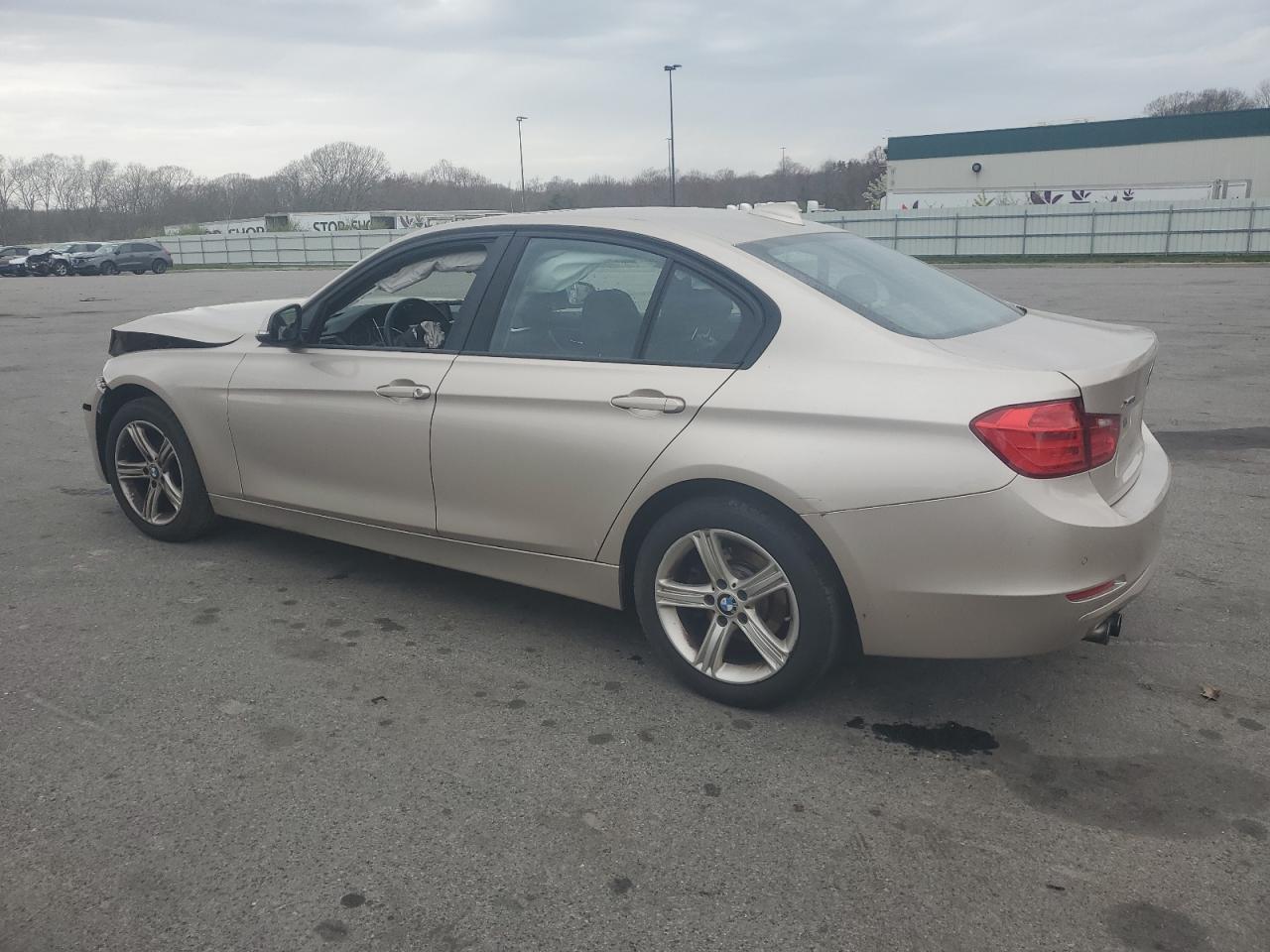 Photo 1 VIN: WBA3B5C59DF596012 - BMW 3ER 