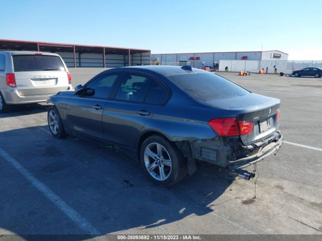 Photo 2 VIN: WBA3B5C59DF597113 - BMW 328I 