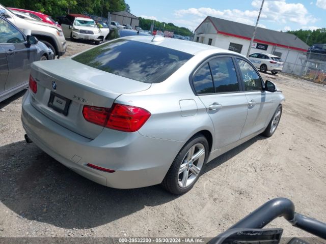 Photo 3 VIN: WBA3B5C59FF963378 - BMW 328I 