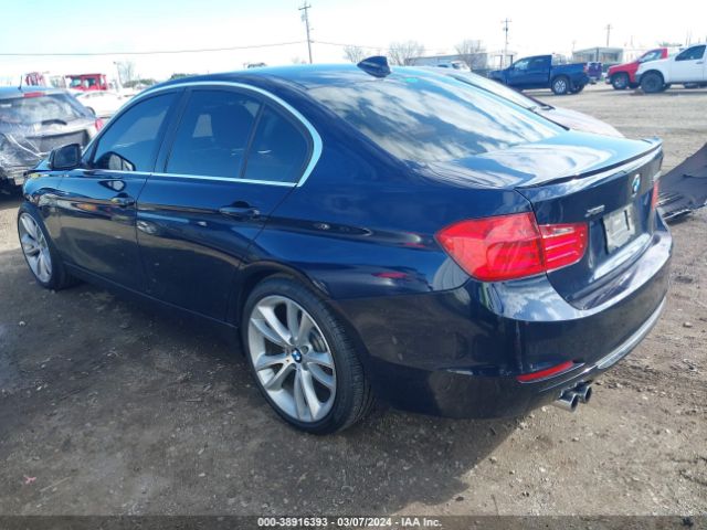 Photo 2 VIN: WBA3B5C5XDF597086 - BMW 3 SERIES 