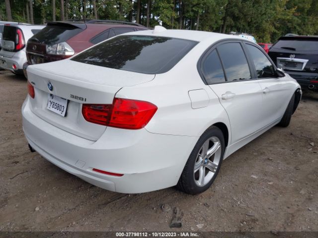 Photo 3 VIN: WBA3B5C5XEP540284 - BMW 328I 