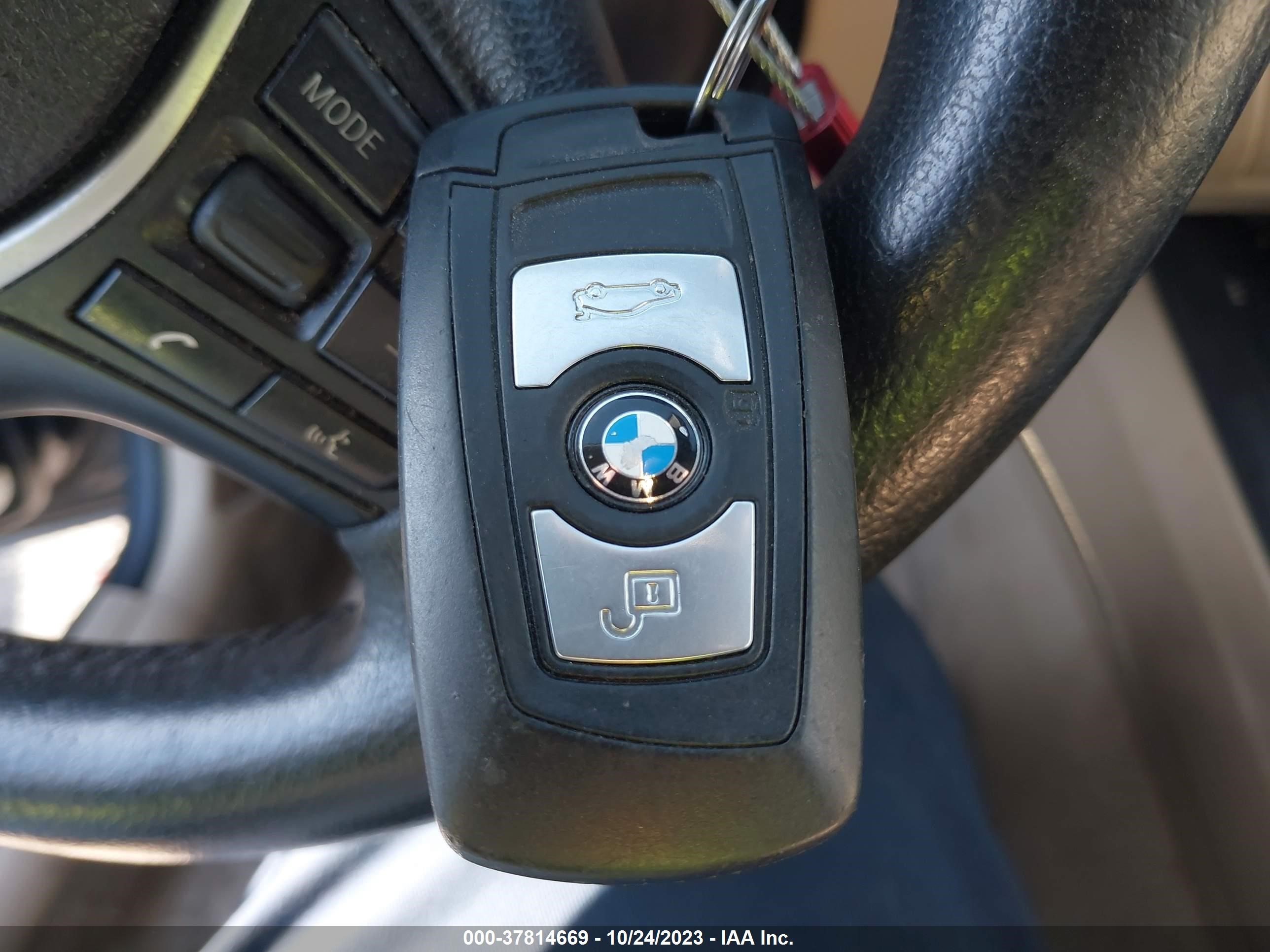 Photo 10 VIN: WBA3B5C5XEP542536 - BMW 3ER 