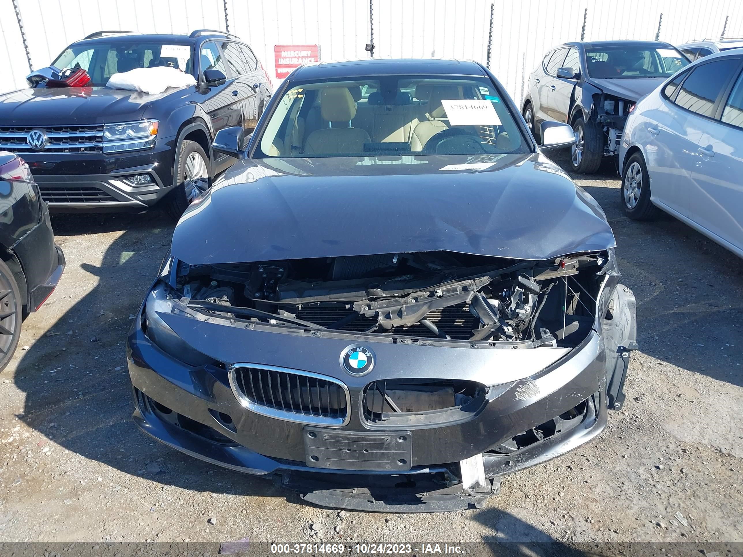 Photo 11 VIN: WBA3B5C5XEP542536 - BMW 3ER 