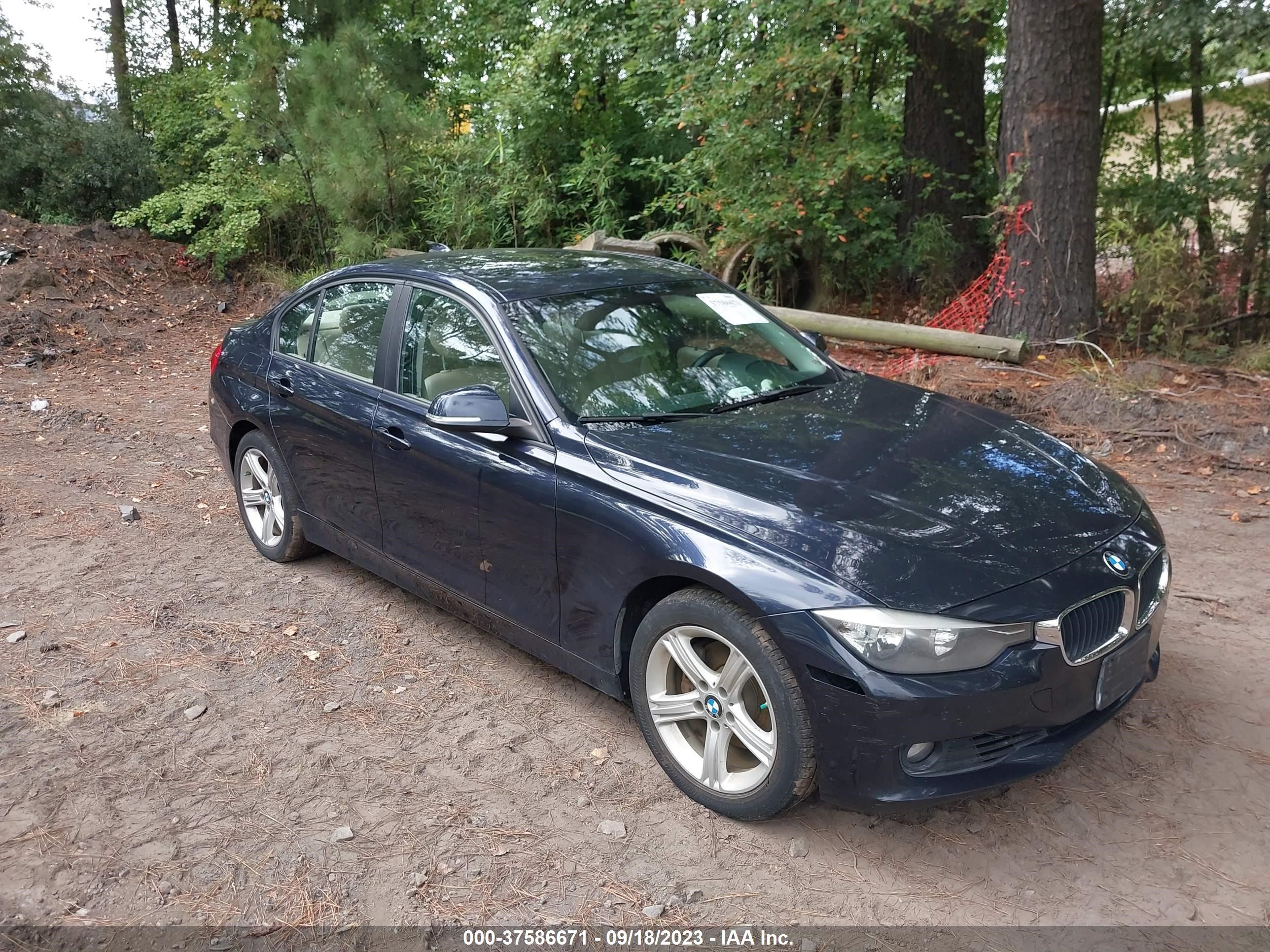 Photo 0 VIN: WBA3B5C5XEP543136 - BMW 3ER 