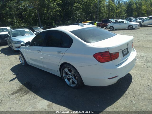 Photo 2 VIN: WBA3B5C5XEP544187 - BMW 3 SERIES 