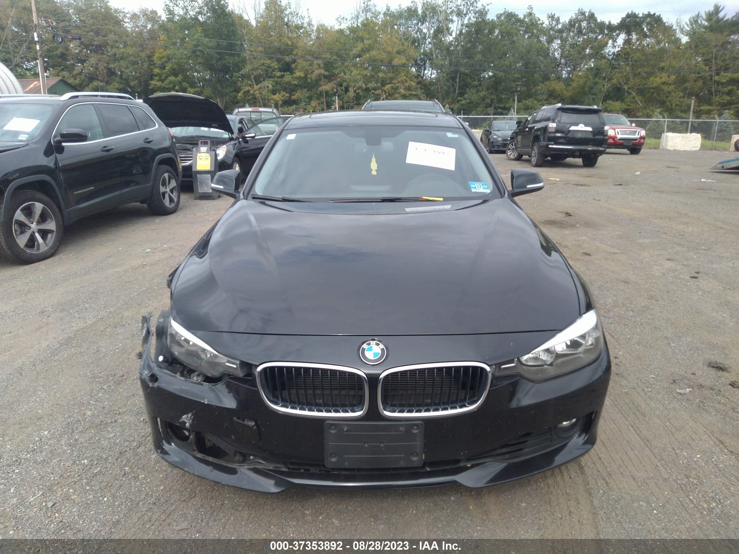 Photo 11 VIN: WBA3B5C5XFF960506 - BMW 3ER 