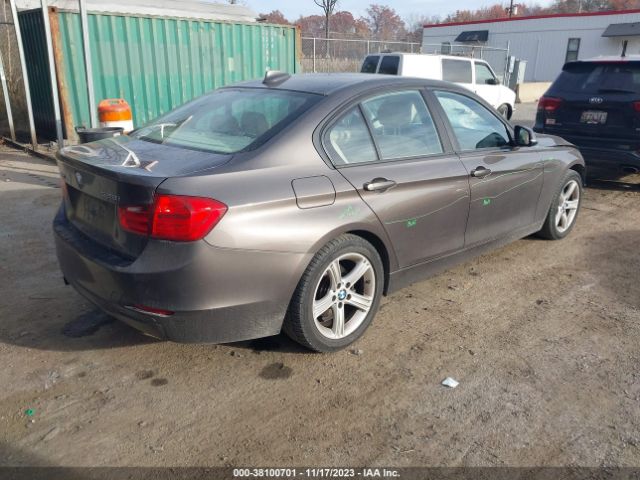 Photo 3 VIN: WBA3B5G50DNP40871 - BMW 328I 