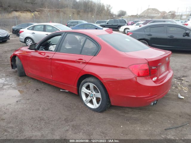 Photo 2 VIN: WBA3B5G50DNS02607 - BMW 3 SERIES 